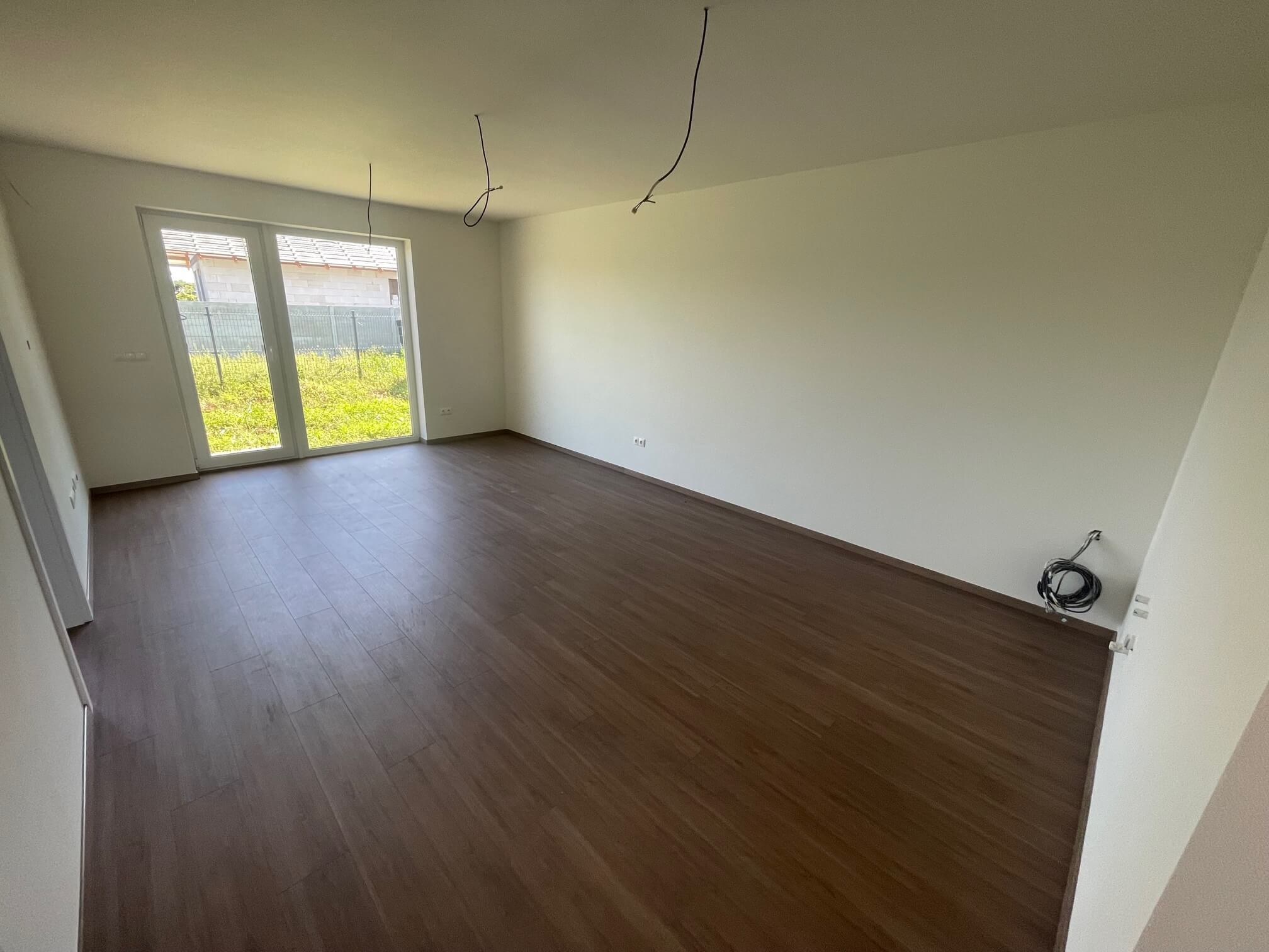 Predané: Na predaj Novostavba, Jakubov posledné 3 štvorizbové byty z dvoch trojdomov, úžitková 73,53m2, pozemok 211m2-3