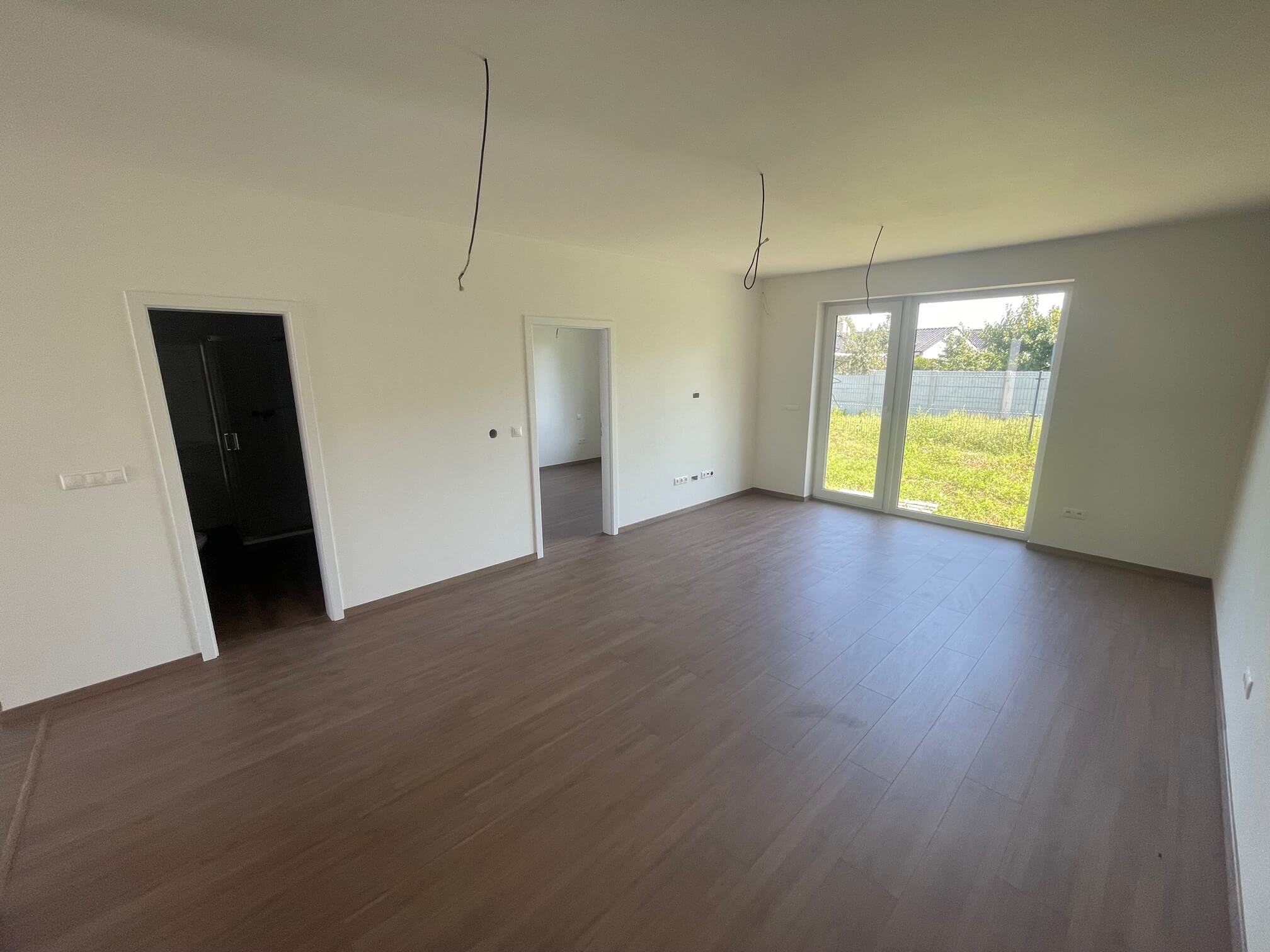 Predané: Na predaj Novostavba, Jakubov posledné 3 štvorizbové byty z dvoch trojdomov, úžitková 73,53m2, pozemok 211m2-2