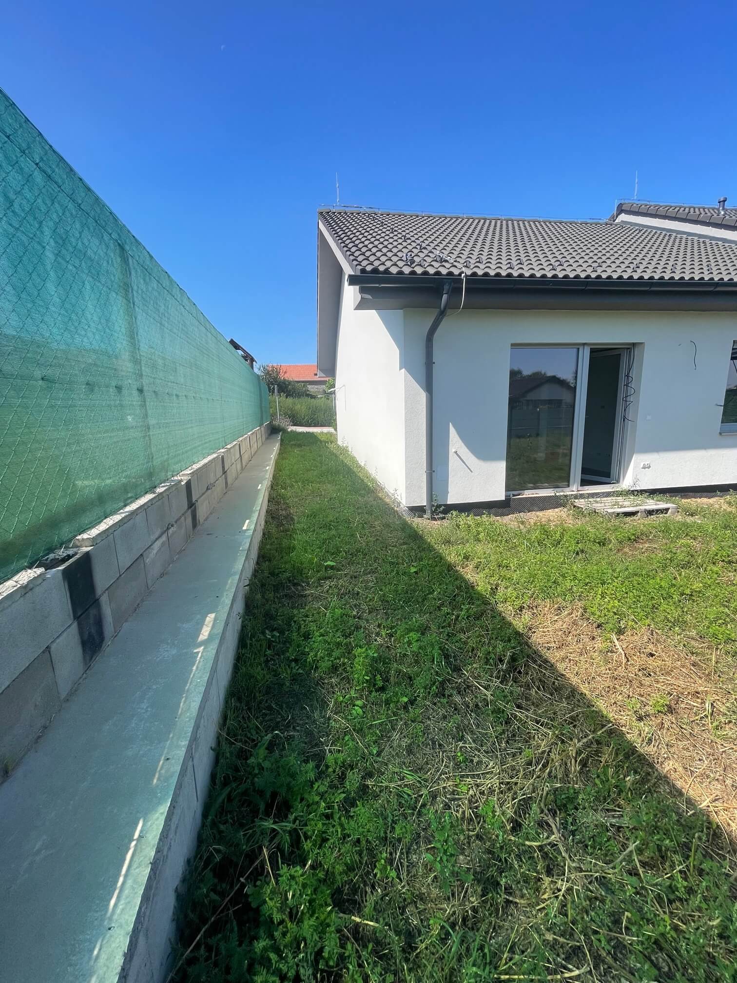 Predané: Na predaj Novostavba, Jakubov posledné 3 štvorizbové byty z dvoch trojdomov, úžitková 73,53m2, pozemok 211m2-55