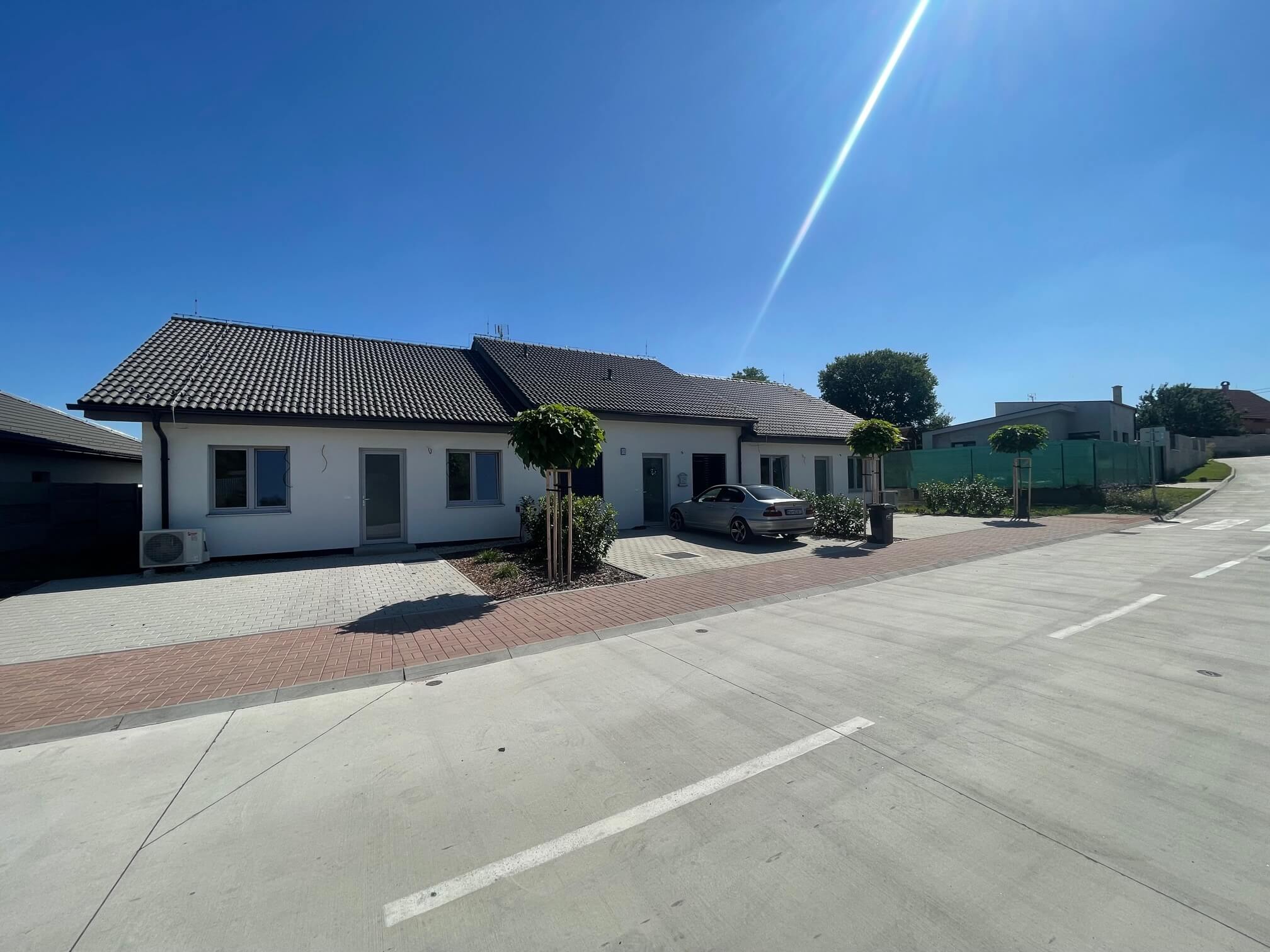 Predané: Na predaj Novostavba, Jakubov posledné 3 štvorizbové byty z dvoch trojdomov, úžitková 73,53m2, pozemok 211m2-1