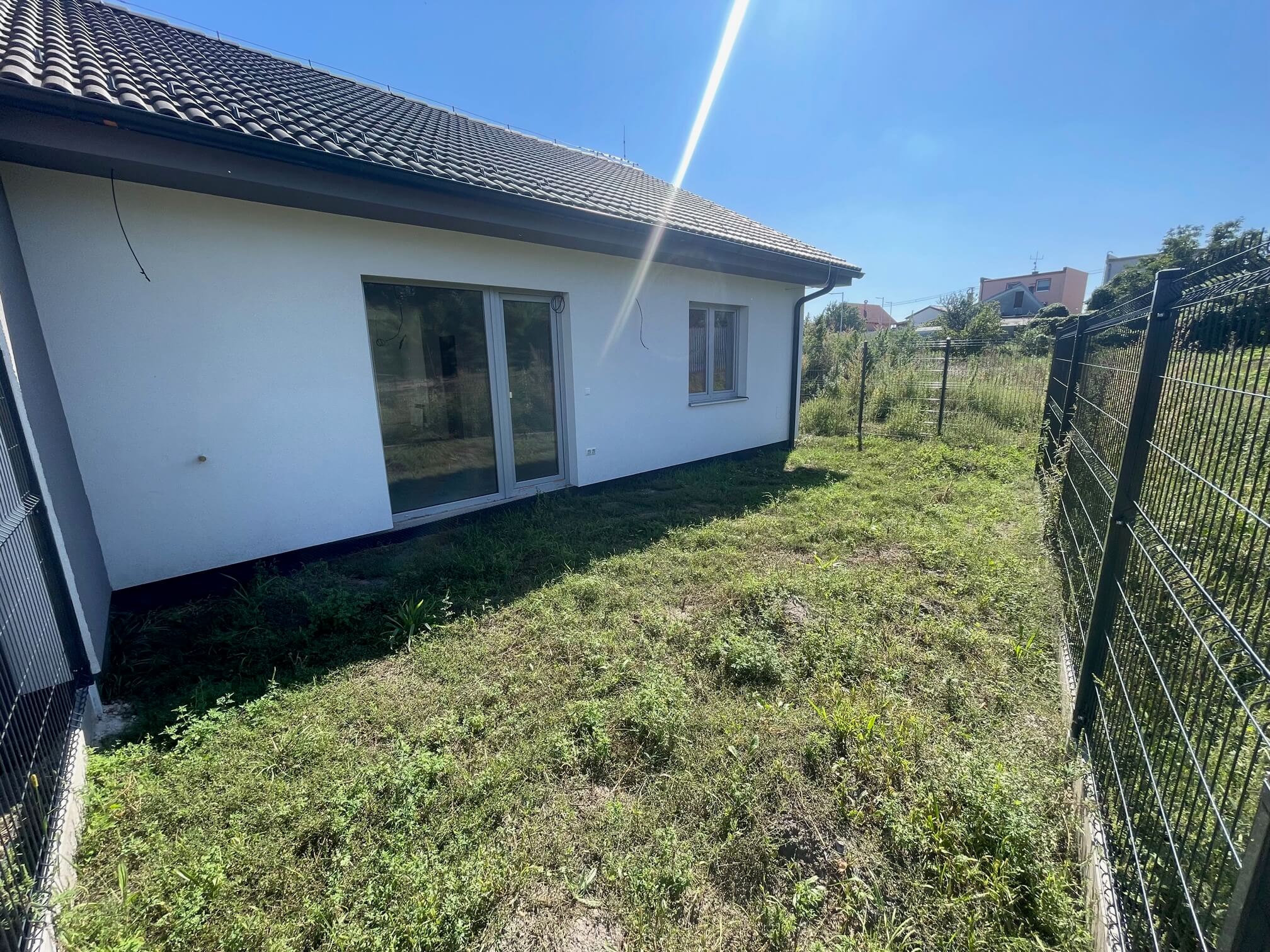 Predané: Na predaj Novostavba, Jakubov posledné 3 štvorizbové byty z dvoch trojdomov, úžitková 73,53m2, pozemok 211m2-14