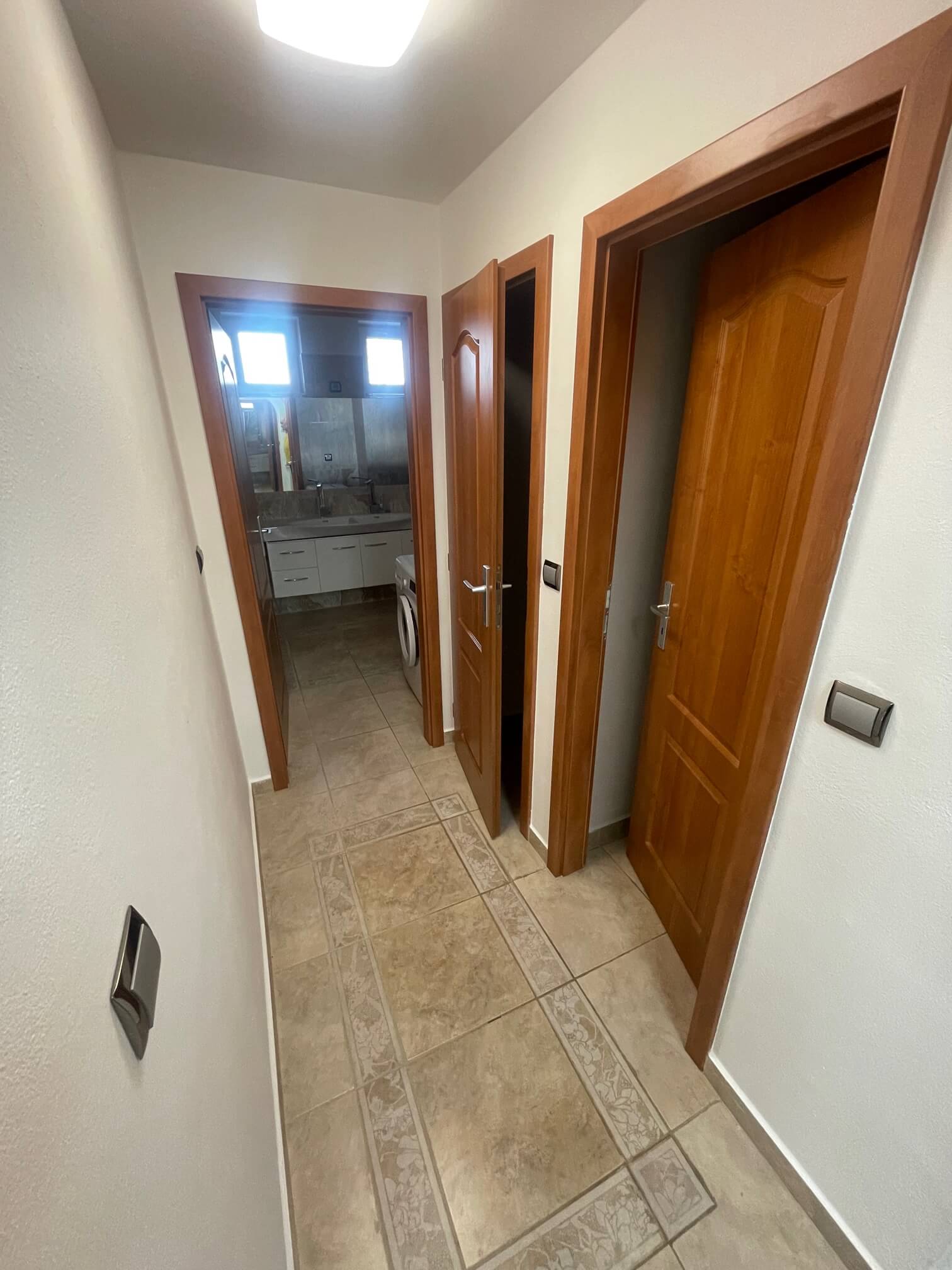Prenajaté: 3 izbový byt, Vajnorská, úžitková plocha 113m2, plus loggia 8m2, balkón 6m2, pivnica, garáž, 2 parkovacie miesta vonku-27