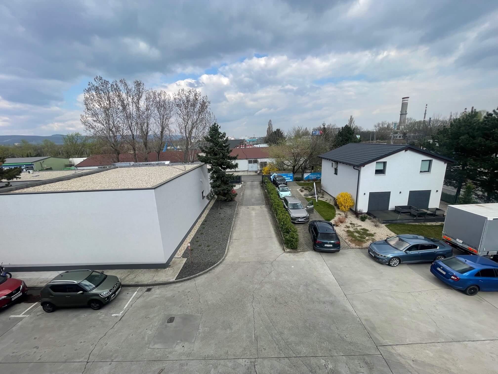 Prenajaté: 3 izbový byt, Vajnorská, úžitková plocha 113m2, plus loggia 8m2, balkón 6m2, pivnica, garáž, 2 parkovacie miesta vonku-38