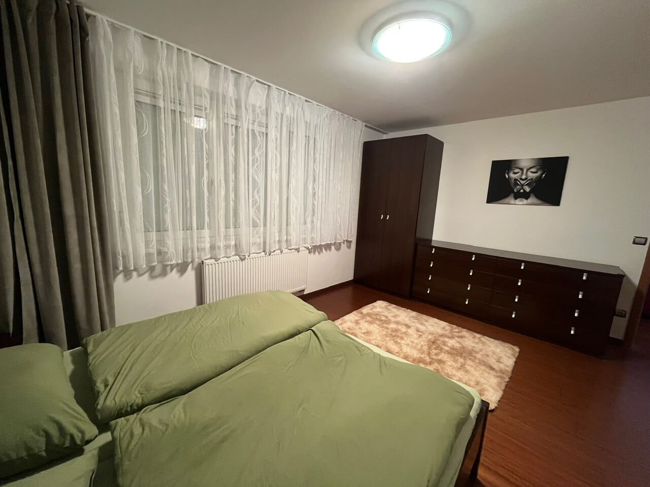 Prenajaté: 3 izbový byt, Vajnorská, úžitková plocha 113m2, plus loggia 8m2, balkón 6m2, pivnica, garáž, 2 parkovacie miesta vonku-11