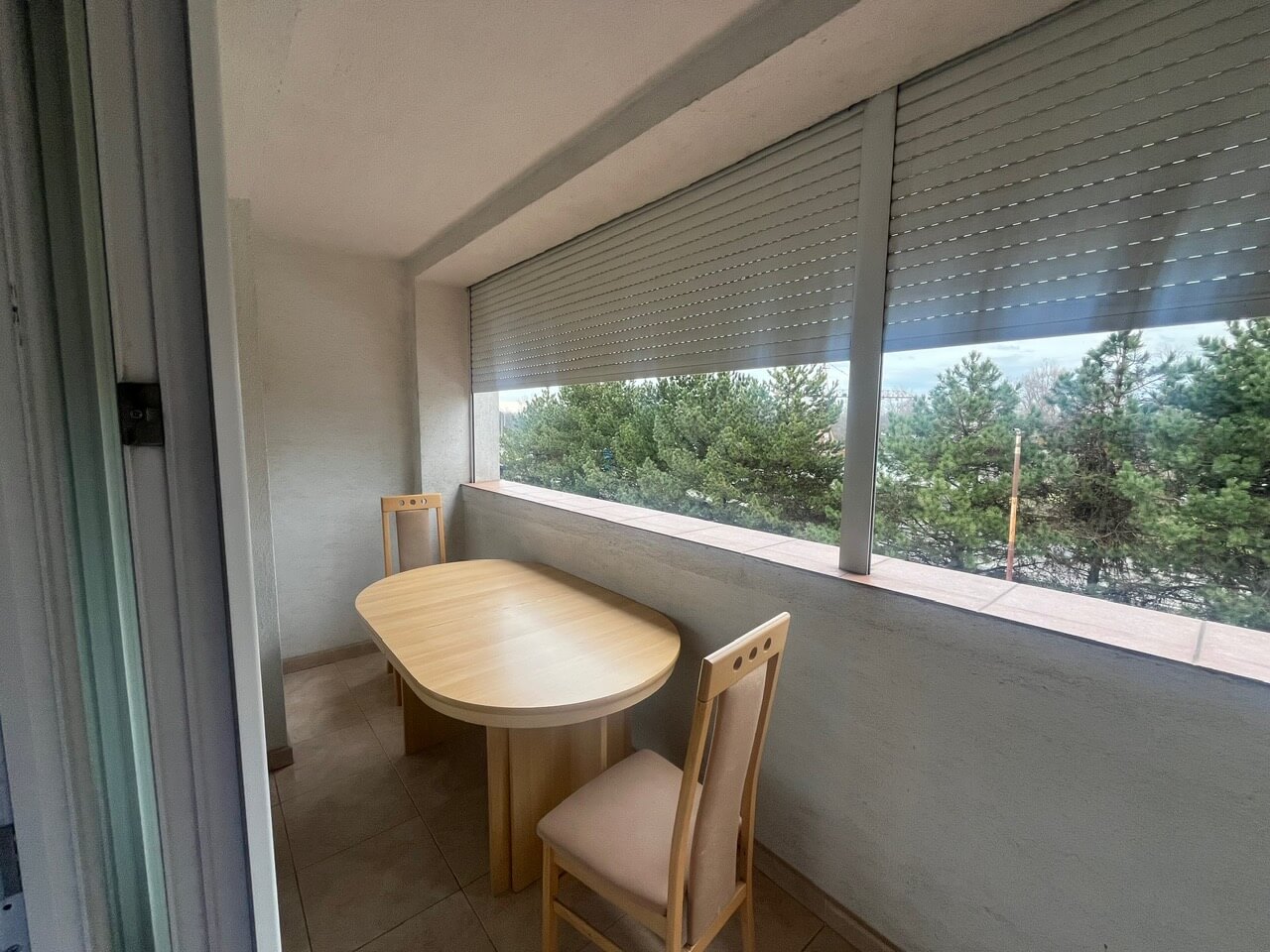 Prenajaté: 3 izbový byt, Vajnorská, úžitková plocha 113m2, plus loggia 8m2, balkón 6m2, pivnica, garáž, 2 parkovacie miesta vonku-10