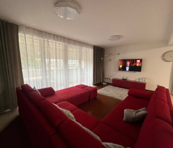 Prenajaté: 3 izbový byt, Vajnorská, úžitková plocha 113m2, plus loggia 8m2, balkón 6m2, pivnica, garáž, 2 parkovacie miesta vonku-0