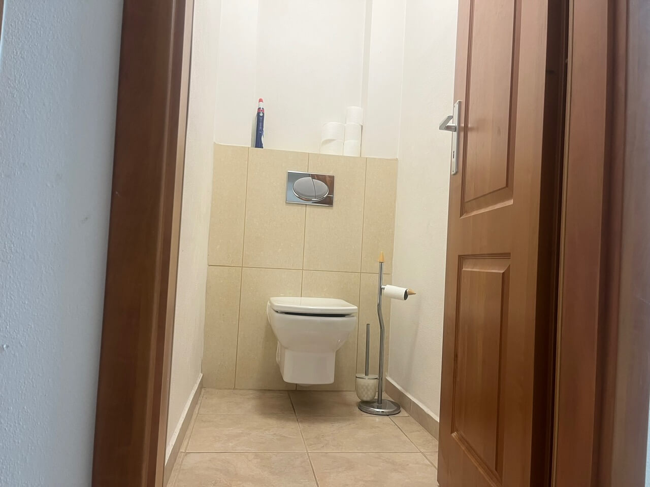 Prenajaté: 3 izbový byt, Vajnorská, úžitková plocha 113m2, plus loggia 8m2, balkón 6m2, pivnica, garáž, 2 parkovacie miesta vonku-18
