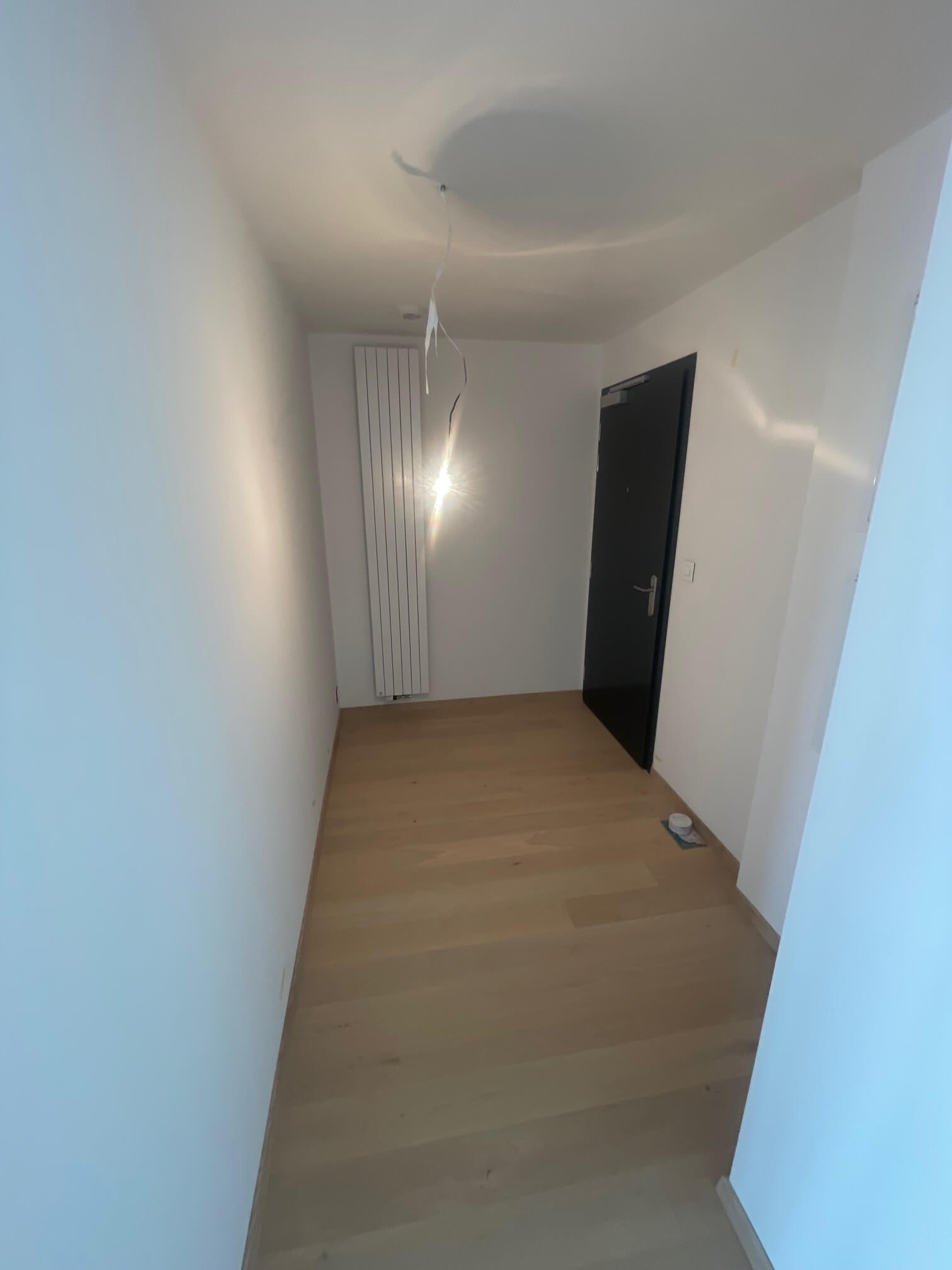 Predané: 2 Izbový byt,  Eurovea Tower, 56,4m2 úžitková, loggia 10,2m2, 33 poschodie, kobka 3,10 m2, Garážové miesto-8