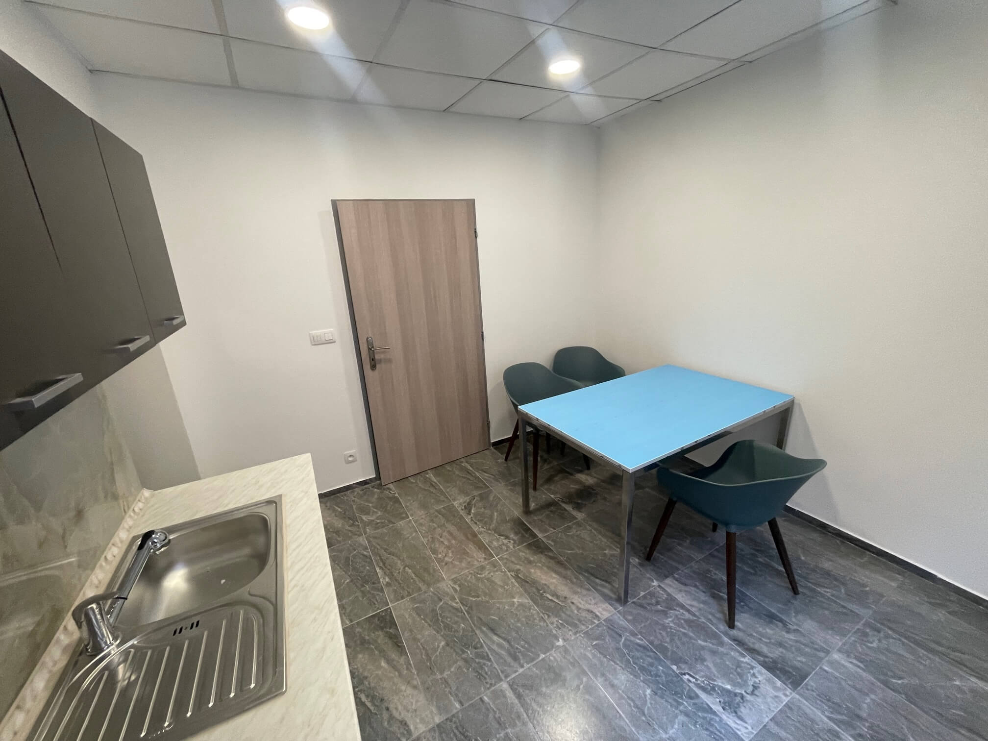 Prenajatý: 1 izbový byt centrum, Obchodná 32, úžitková 27m2-4