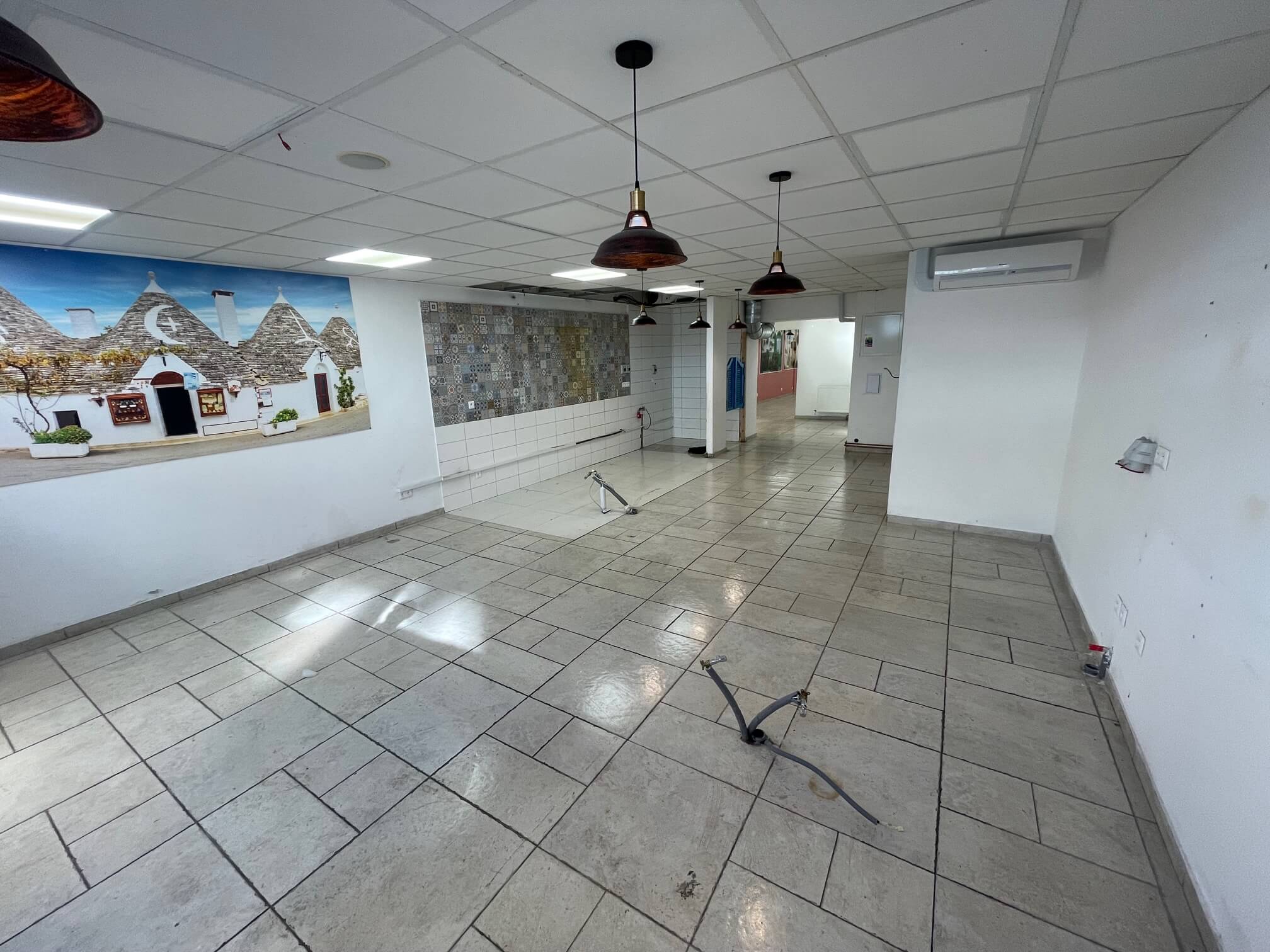 Prenajaté: Obchodný priestor na prenájom, 100m2, terasa 40m2, Centrum Obchodná-2
