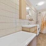 Veľký 9 izbový RD, 3 samostatné vstupy, úžitková 403m2, pozemok 666m2, Podunajské Biskupice-32