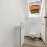 Veľký 9 izbový RD, 3 samostatné vstupy, úžitková 403m2, pozemok 666m2, Podunajské Biskupice-23