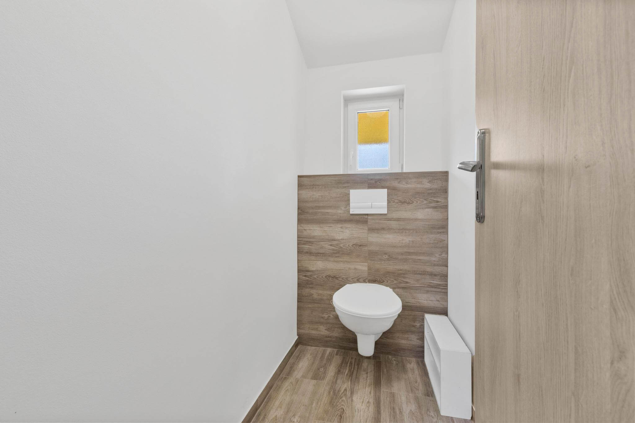 Veľký 9 izbový RD, 3 samostatné vstupy, úžitková 403m2, pozemok 666m2, Podunajské Biskupice-9