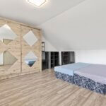 Veľký 9 izbový RD, 3 samostatné vstupy, úžitková 403m2, pozemok 666m2, Podunajské Biskupice-7
