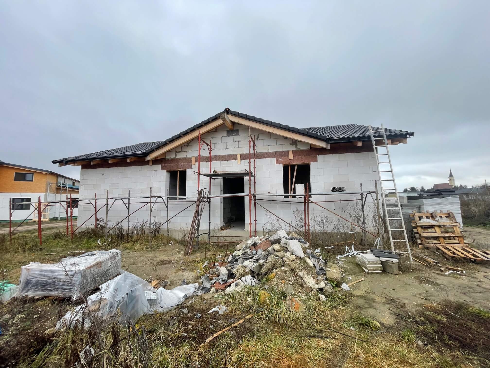 Predané: Predaj rozostavaného RD, dokončený 04/26, úžitková 105m2, pozemok 560m2, Gajary-1