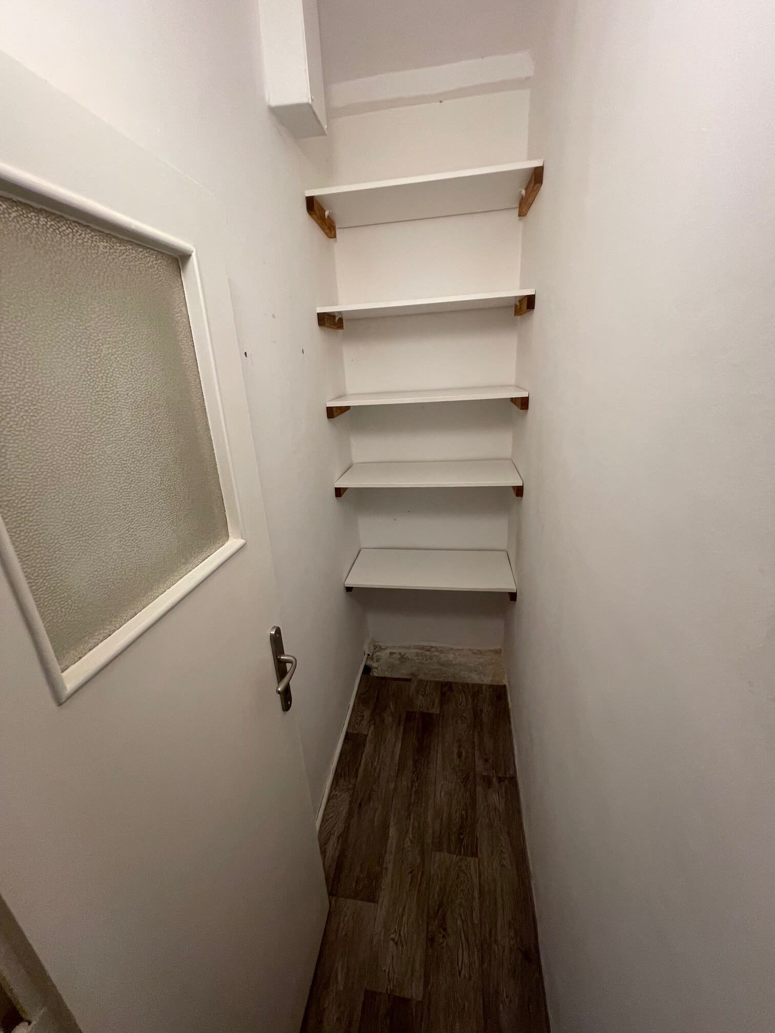 Predané: 3 izbový byt, úžitková plocha 79,52m2, čiastočne prerobený, Šuňavcova, Nové Mesto-17