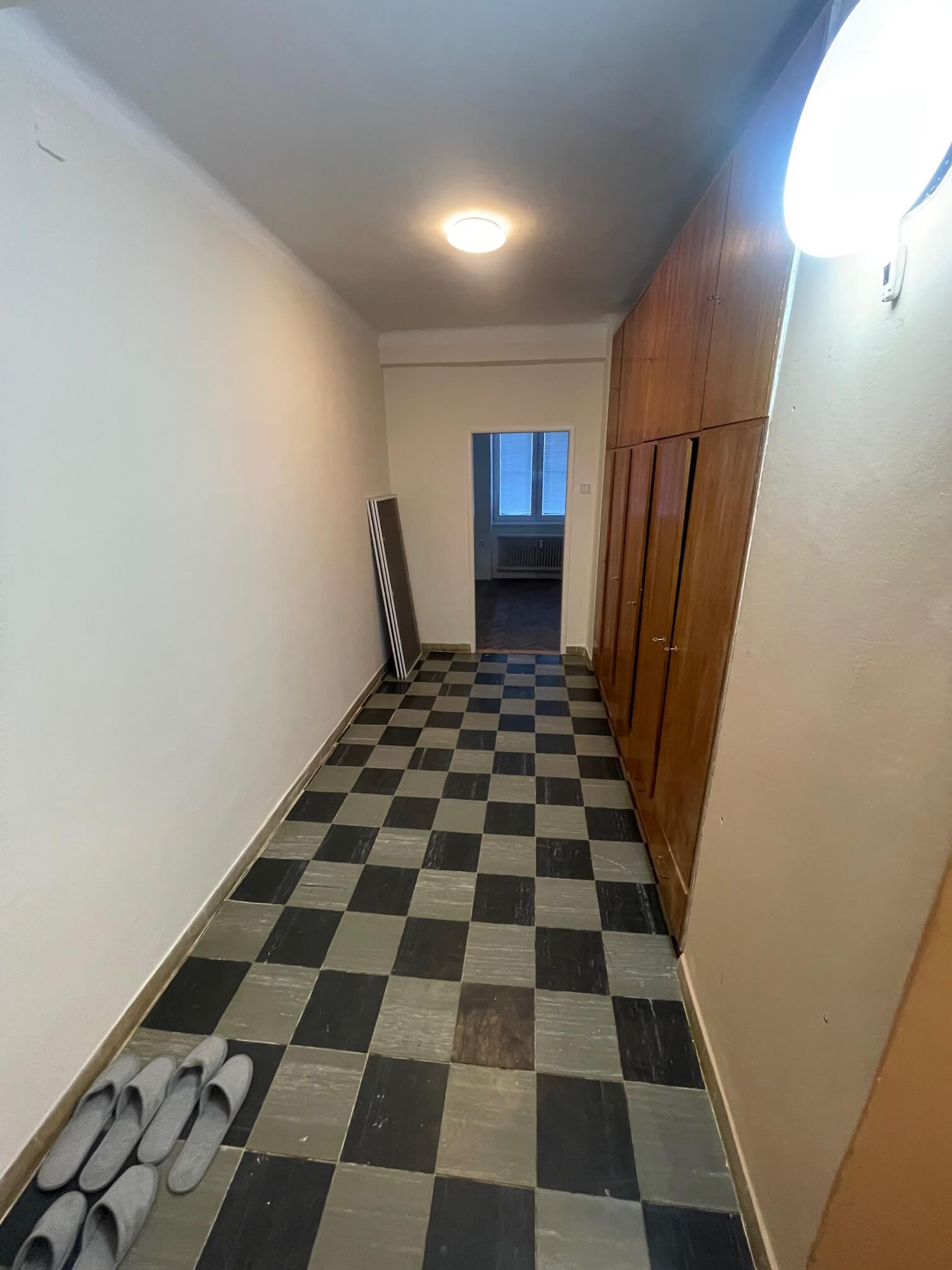 Predané: 3 izbový byt, úžitková plocha 79,52m2, čiastočne prerobený, Šuňavcova, Nové Mesto-14