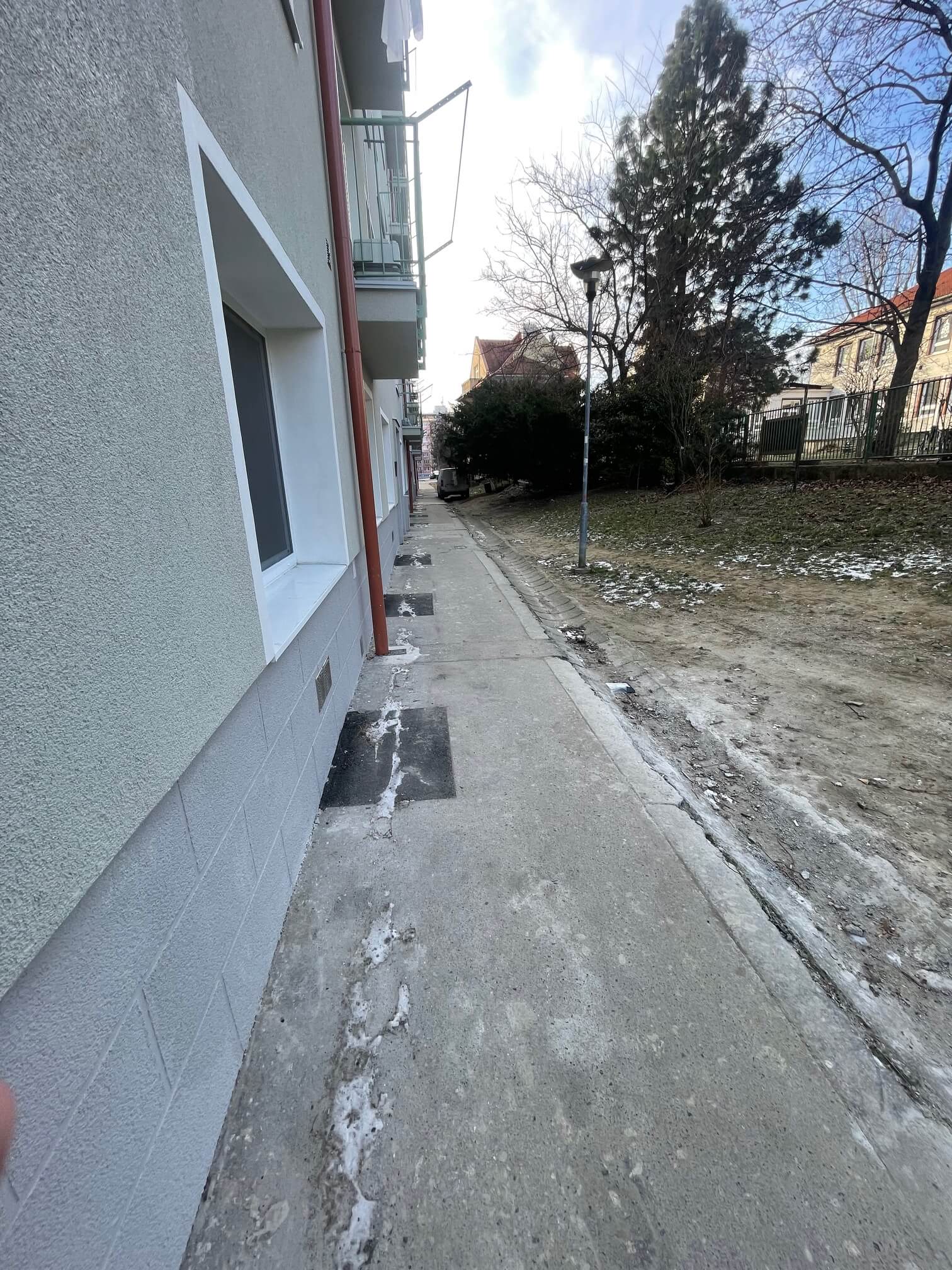 Predané: 3 izbový byt, úžitková plocha 79,52m2, čiastočne prerobený, Šuňavcova, Nové Mesto-27