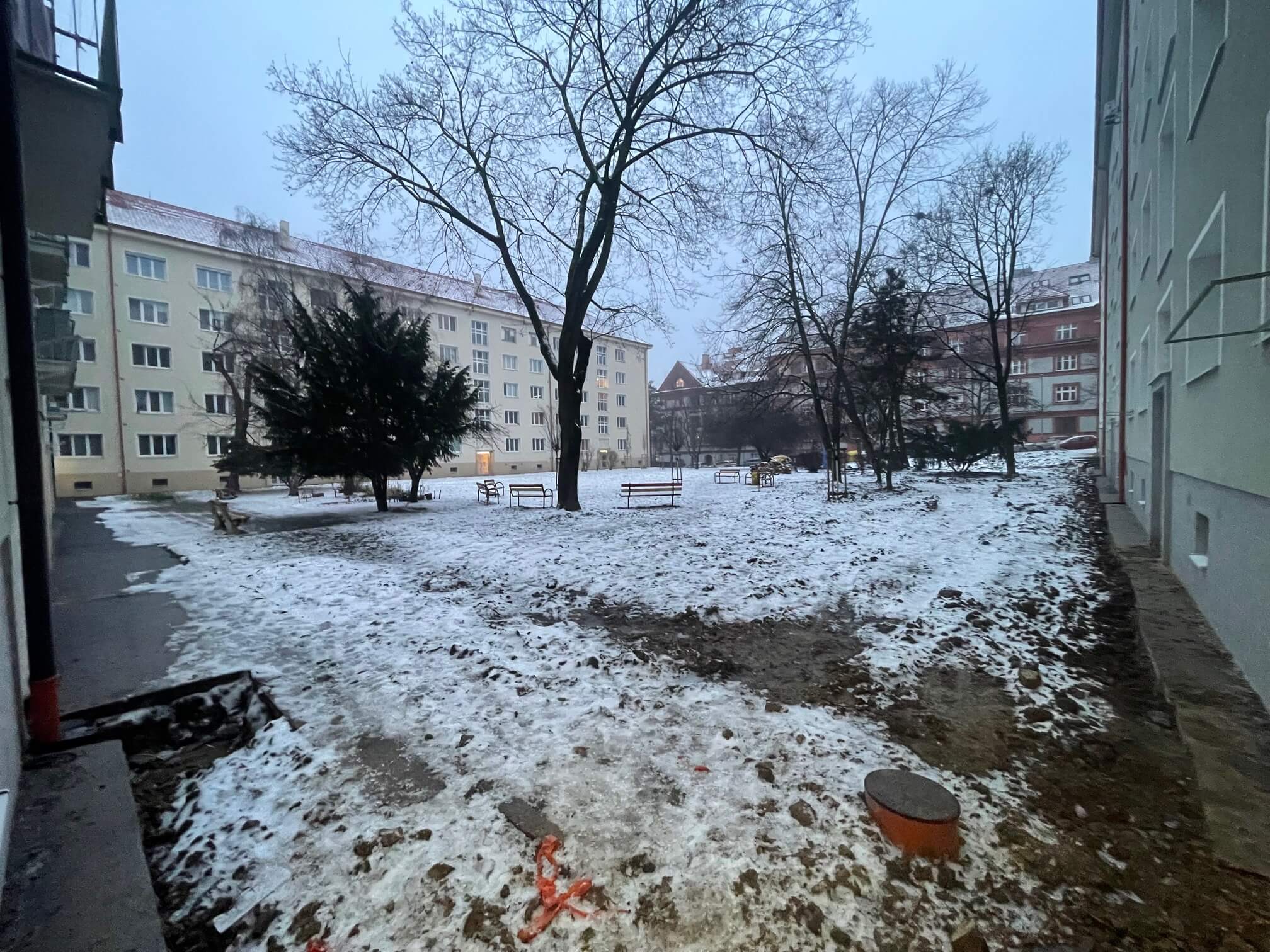 Predané: 3 izbový byt, úžitková plocha 79,52m2, čiastočne prerobený, Šuňavcova, Nové Mesto-25