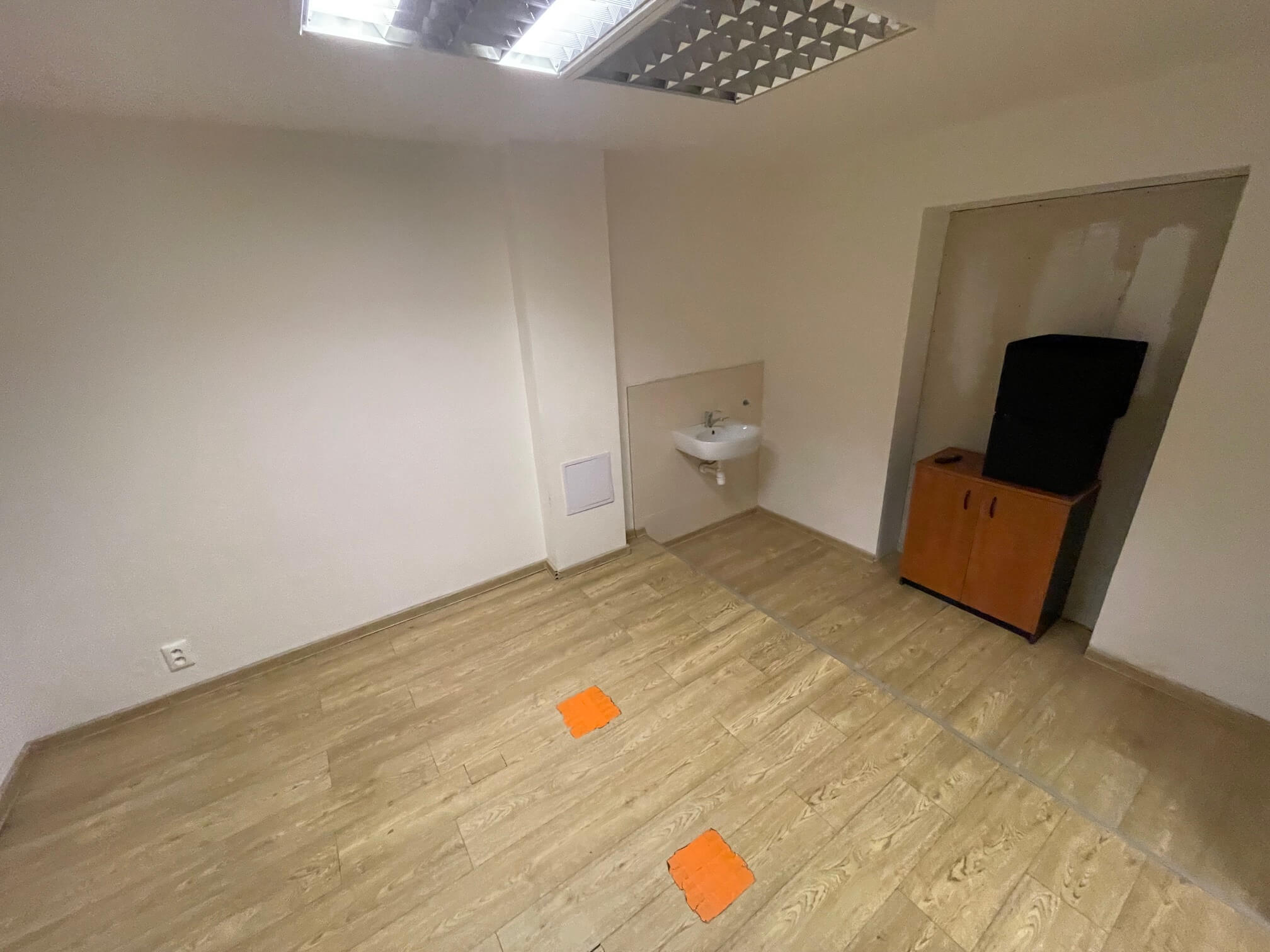 Prenajaté: Prenájom 6 izbový rodinný dom vhodný na bývanie aj na kancelárske účely, lokalita Trnávka, ul. Bencúrova, BA II.-35