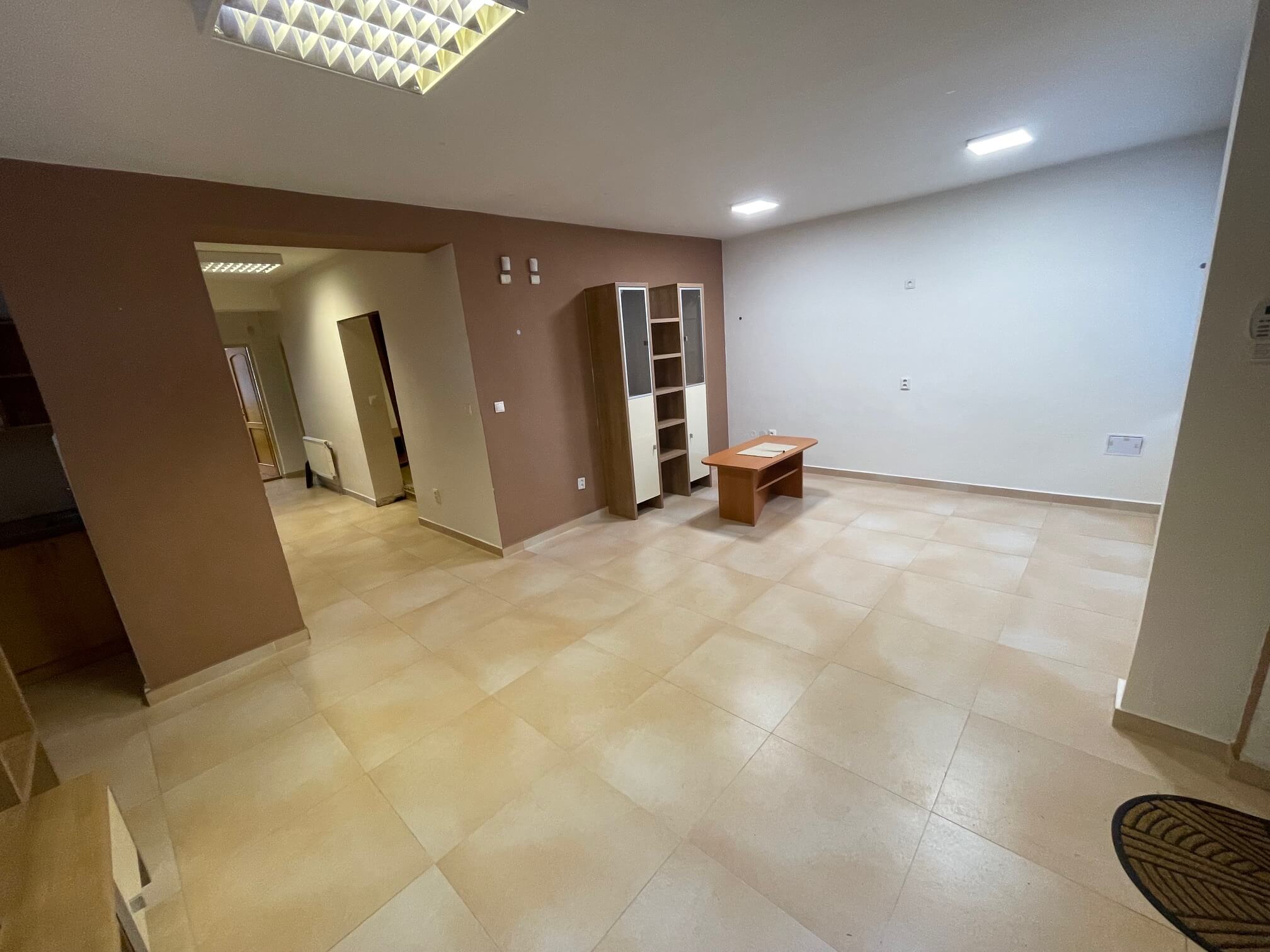 Prenajaté: Prenájom 6 izbový rodinný dom vhodný na bývanie aj na kancelárske účely, lokalita Trnávka, ul. Bencúrova, BA II.-28