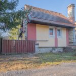 Predaj Chata, Jakubov-Štrkovňa, 50m od vody, úžitková 64,59m2+balkón 4,45m2, pozemok 283m2-0
