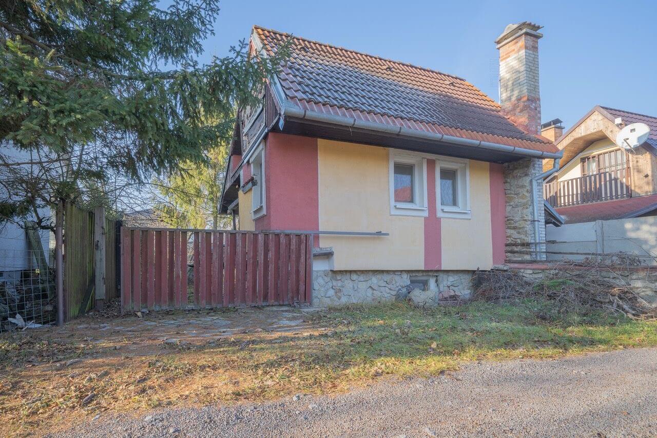 Predaj Chata, Jakubov-Štrkovňa, 50m od vody, úžitková 64,59m2+balkón 4,45m2, pozemok 283m2-0