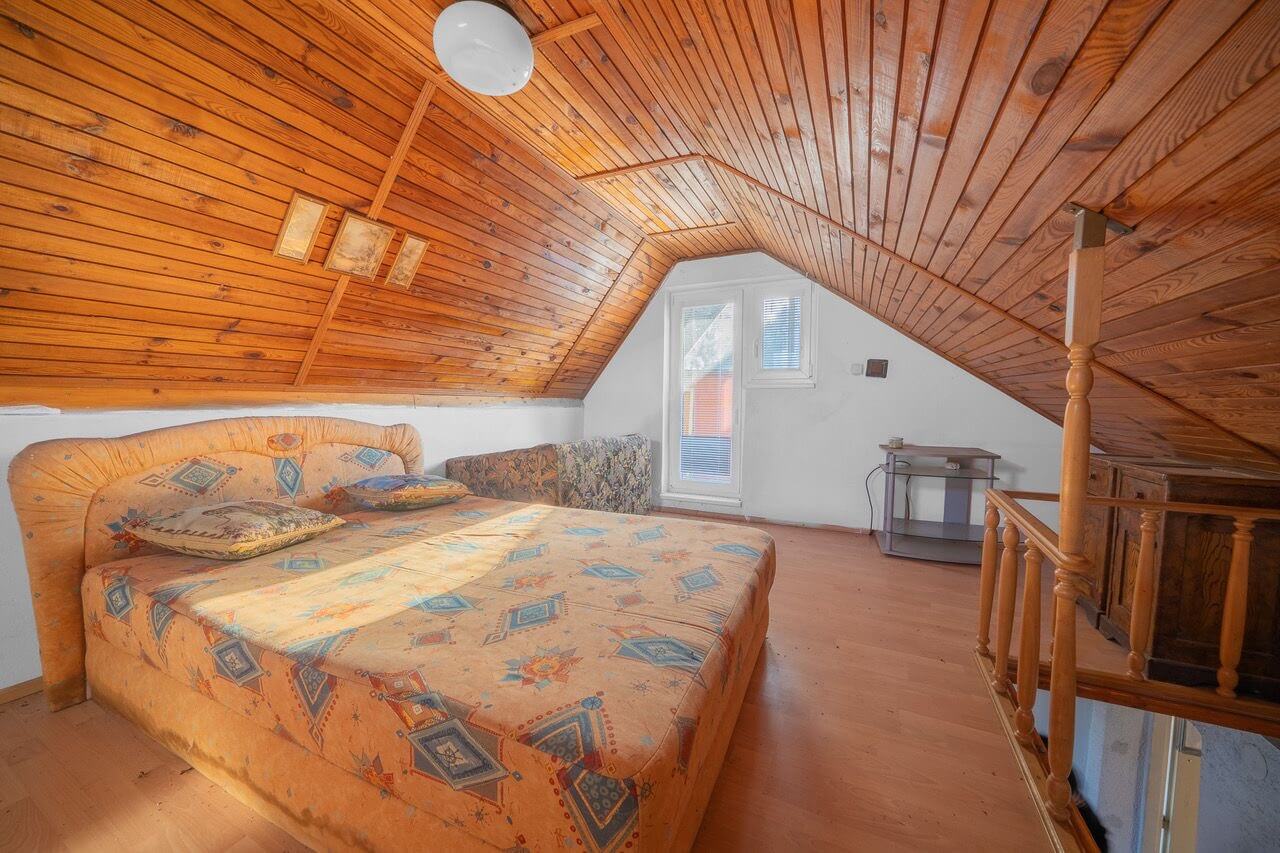 Predaj Chata, Jakubov-Štrkovňa, 50m od vody, úžitková 64,59m2+balkón 4,45m2, pozemok 283m2-2