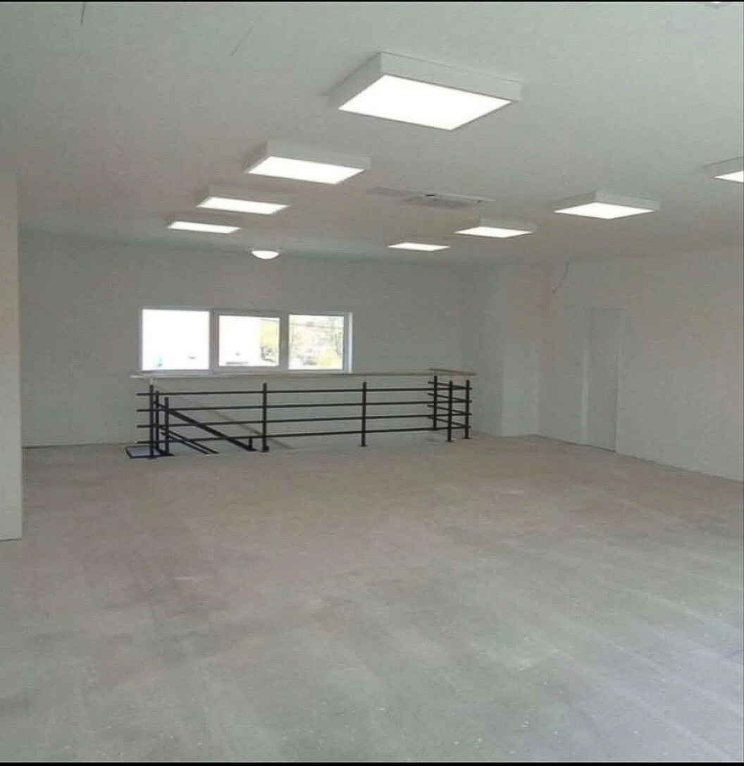 Hala polyfunkčná na predaj, Stupava, úžitková 504m2, pozemok 909m2, Skolaudovaná, parkovanie, Novostavba, Administratíva, sklad, logistika-2