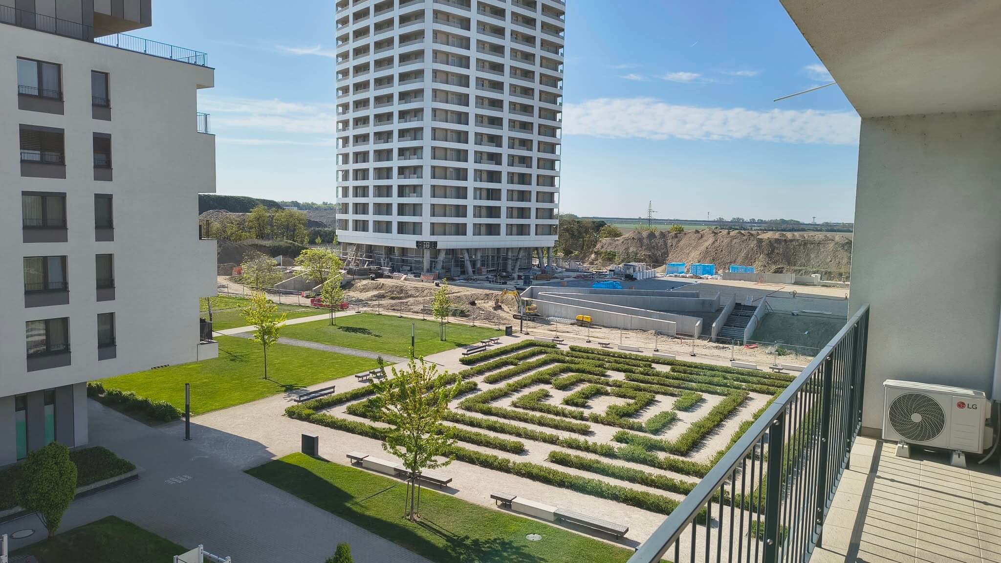 2 izbový byt, úžitková 39,26m2, balkón 6,93m2, Slnečnice, kompletne zariadený, klimatizácia-5