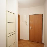 2 izbový byt, úžitková 44,7m2, rok výstavby 2006, zariadený, parkovacie státie, Zádunajská cesta 6, pri Auparku-17
