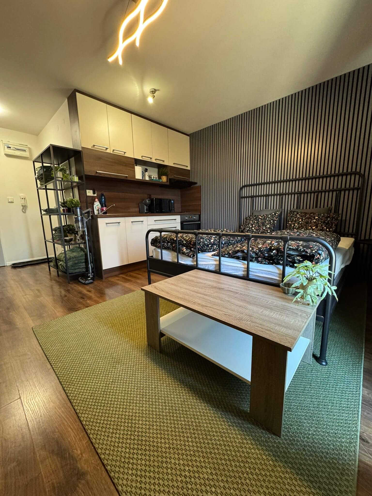 1 izbový byt, úžitková 25,13m2, balkón 4,16m2, parkovacie miesto, kobka, Rača-Na pasekách-14