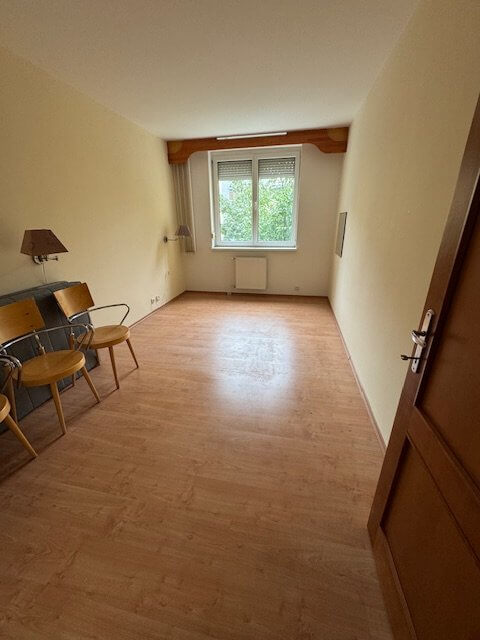 4 izbový, Karadžičová Staré mesto, úžitková 84m2, kobka 5,8m2, 2 balkóny, Kompletne zrekonštruovaný-3