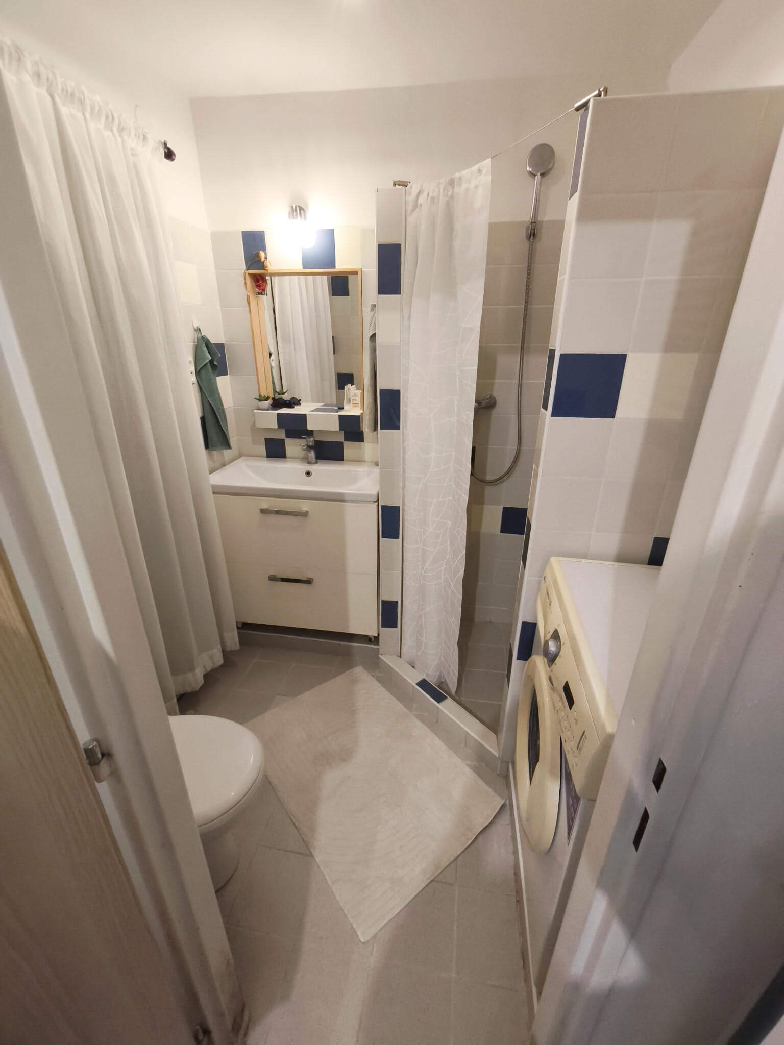 Garsonka, Staré mesto, Námestie 1 Mája,  úžitková 30m2,-2