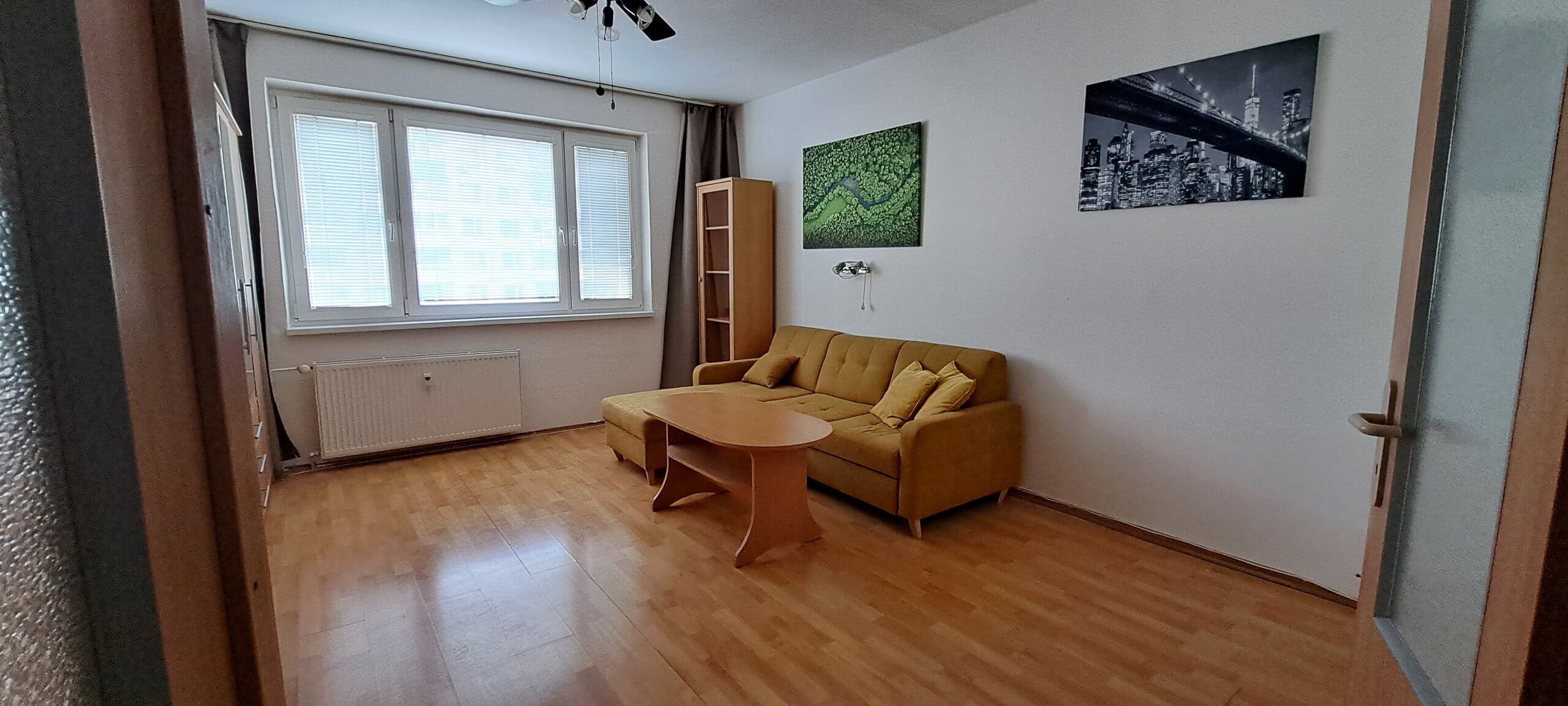Prenajaté: Na prenájom 1 izbový byt, úžitková 40m2, Loggia 3m2, Rajecká ulica, Vrakuňa-1