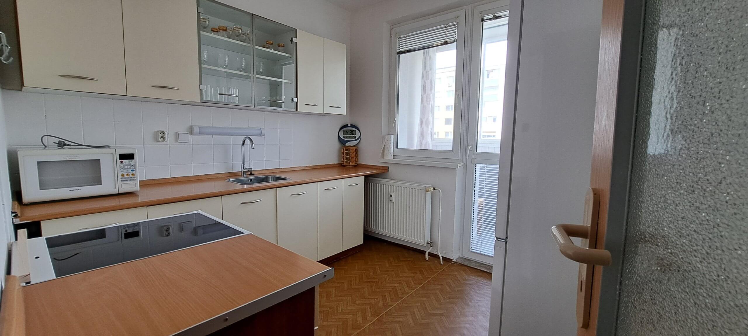 Prenajaté: Na prenájom 1 izbový byt, úžitková 40m2, Loggia 3m2, Rajecká ulica, Vrakuňa-4