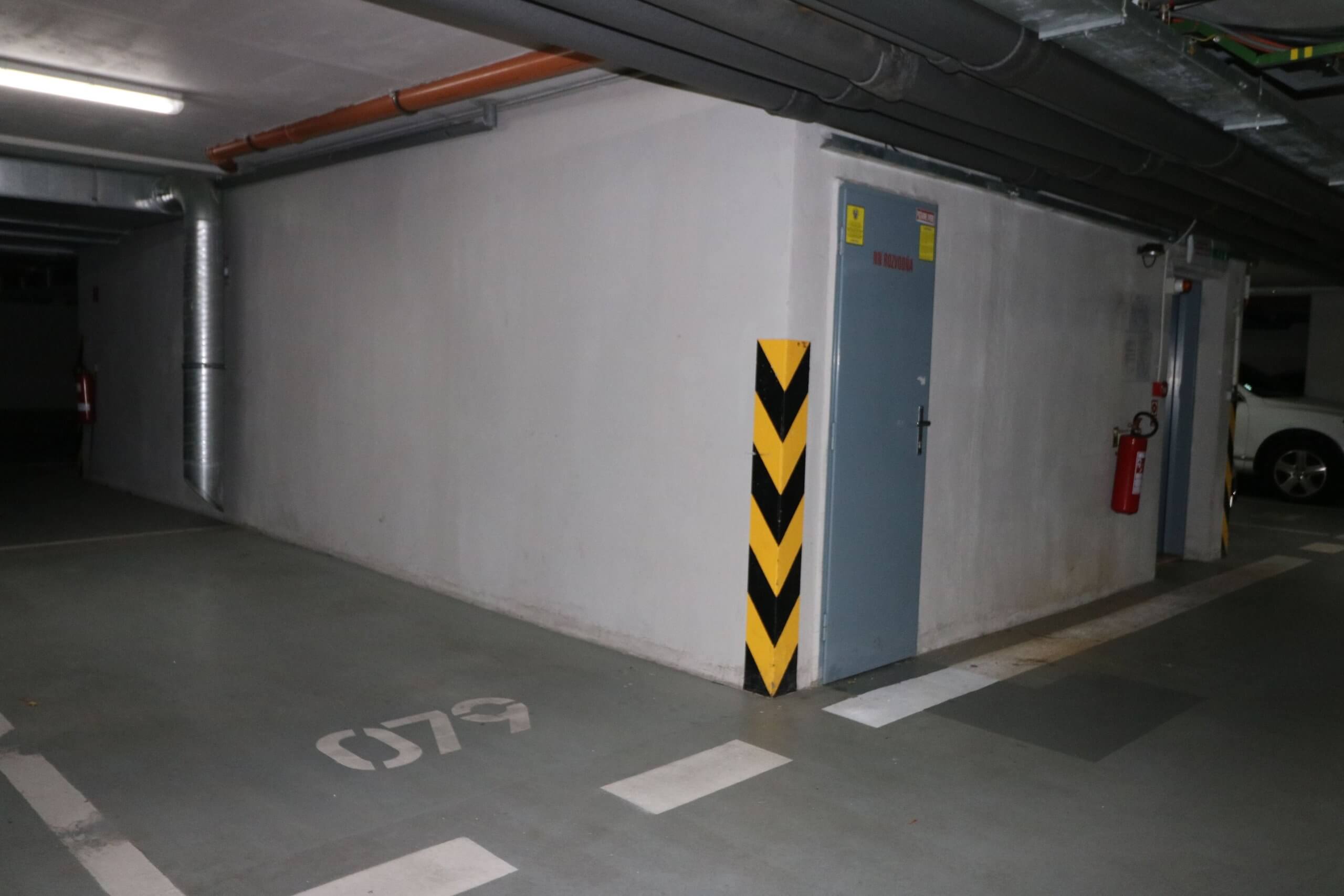 3-izbový byt  kompletne zariadený, 110m2, Saratovská, Bratislava – Dúbravka-8