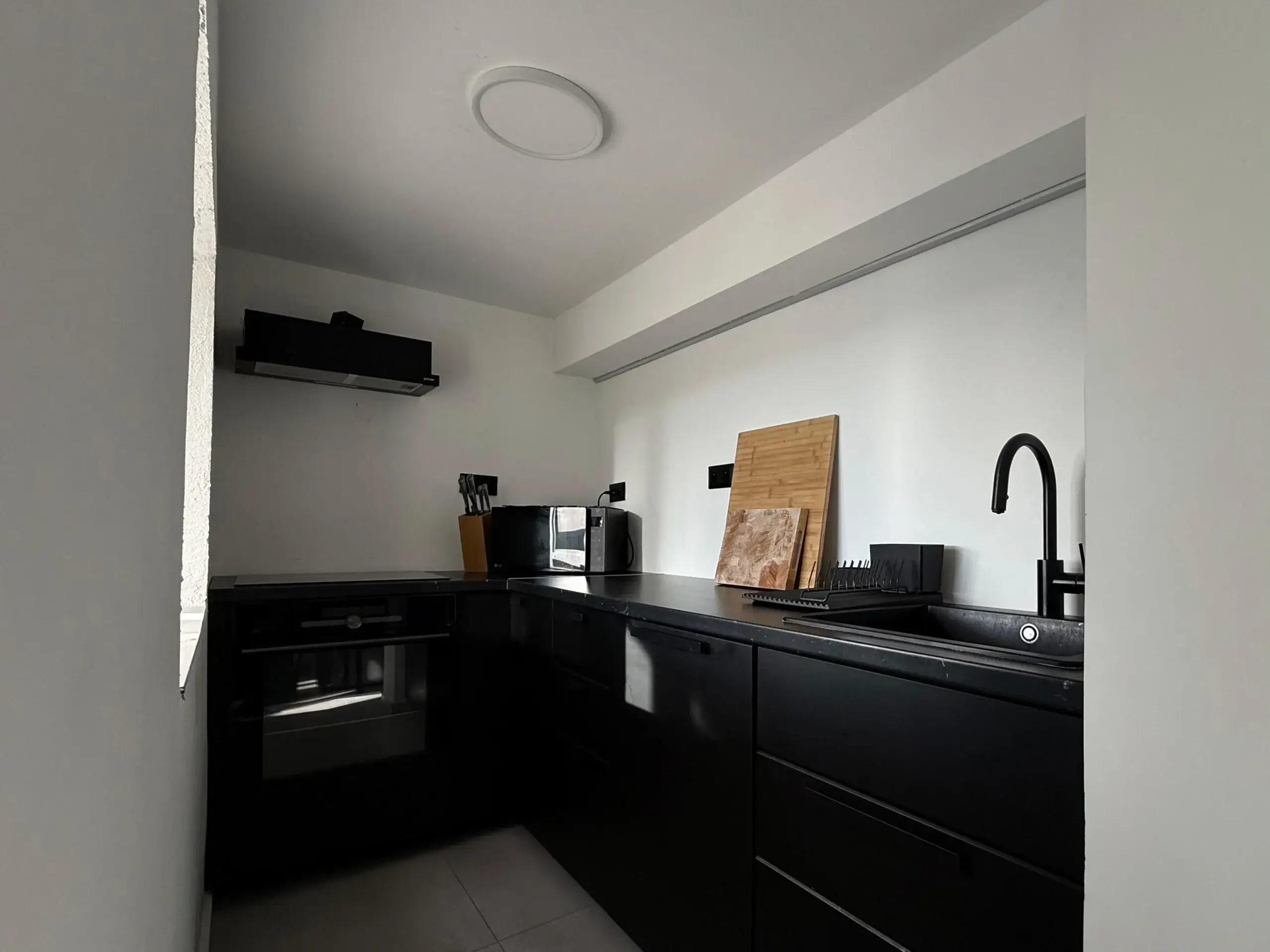 3-izbový byt s terasou po kompletnej rekonštrukcii, úžitková 98 m², Tajovského 1, Bratislava – Staré Mesto-14