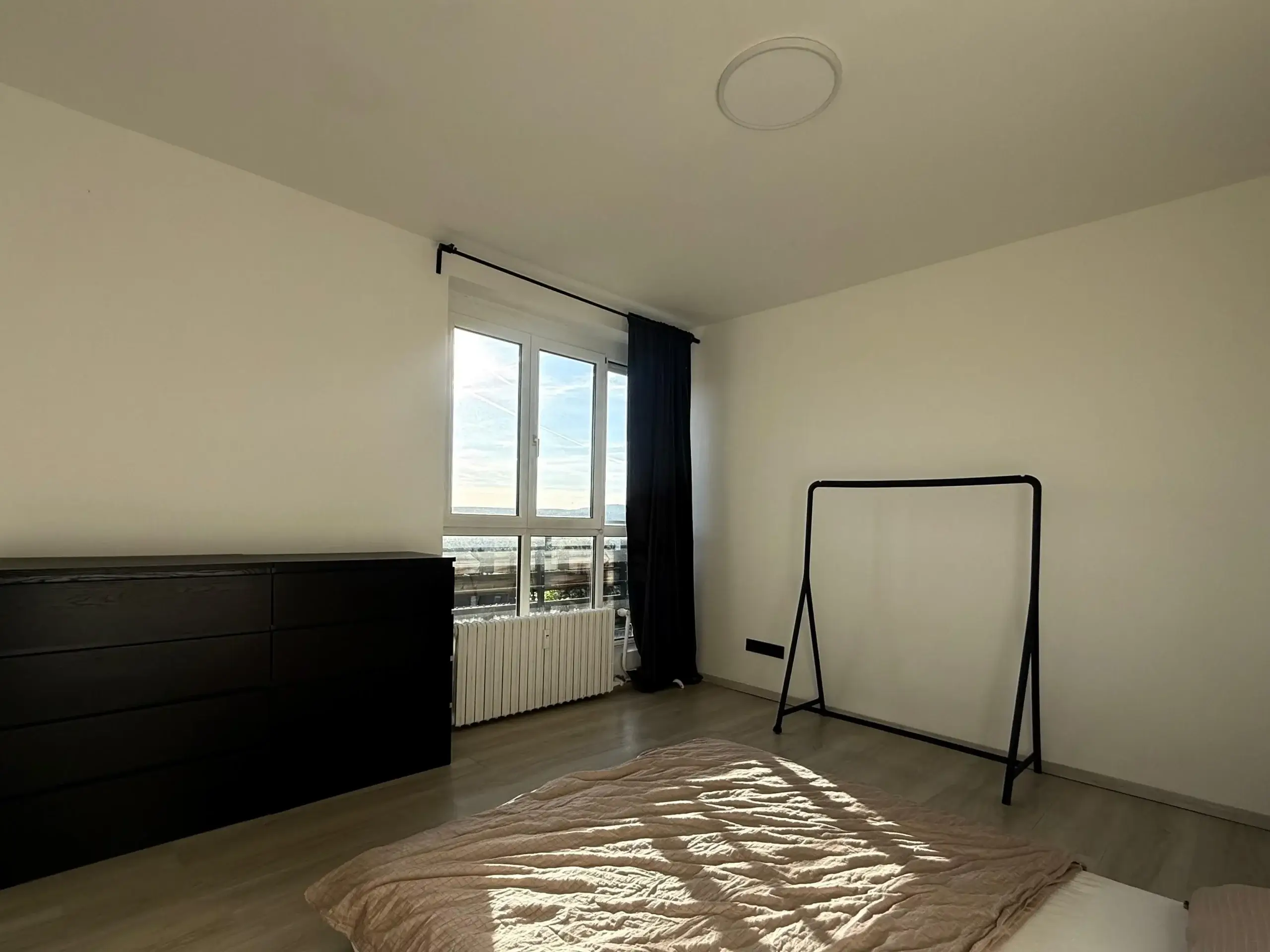 3-izbový byt s terasou po kompletnej rekonštrukcii, úžitková 98 m², Tajovského 1, Bratislava – Staré Mesto-11