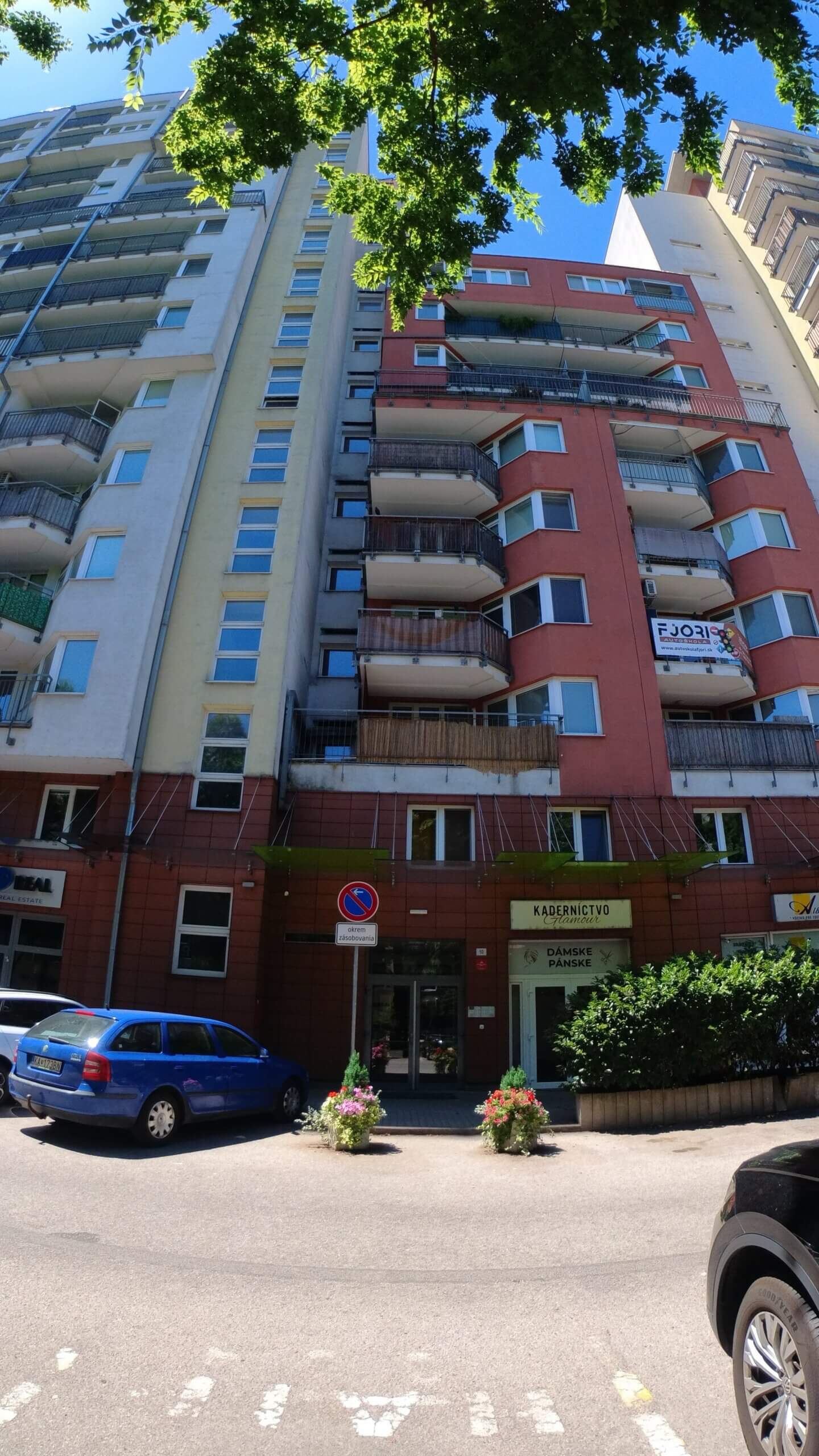 Prenajaté: Na prenájom kompletne zariadený 2-izbový byt s klimatizáciou a parkovaním v Jégeho aleji-1