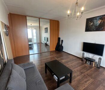 SLNEČNÝ 2 IZBOVÝ BYT NA OSTREDKOCH, UŽITKOVÁ 42M2, BRATISLAVA OSTREDKY-3