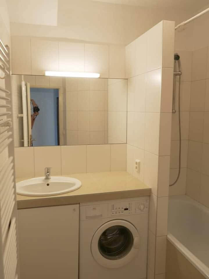 Prenajaté: Na prenájom priestranný 2-izbový byt s loggiou a balkónom v centre Bratislavy – Hollého ulica-5