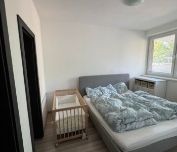Prenajaté: Slnečný 2-izbový byt úžitková 56m2 s veľkou terasou 39m2 pri lese – Kramáre, Ďumbierska ulica-2
