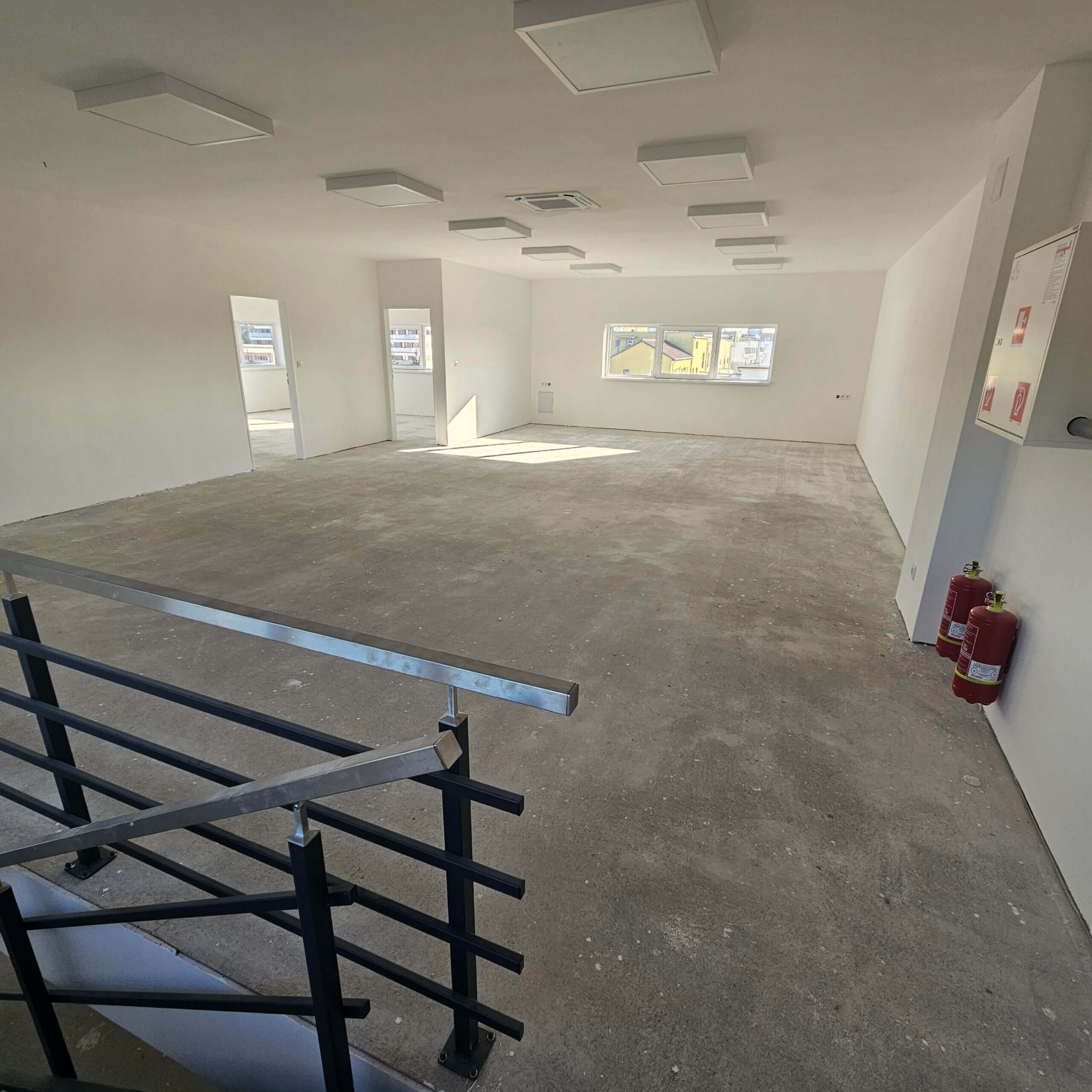 Hala polyfunkčná na prenájom, Stupava, úžitková 504m2, pozemok 909m2, Skolaudovaná, parkovanie, Novostavba, Administratíva, sklad, logistika-6