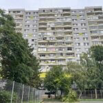 2 izbový byt, úžitková 48,18m2 z toho pivnica 2m2, Loggia má 4,86m2, po kompletnej rekonštrukcii na začiatku Petržalky, ul. Pečnianska 13-23