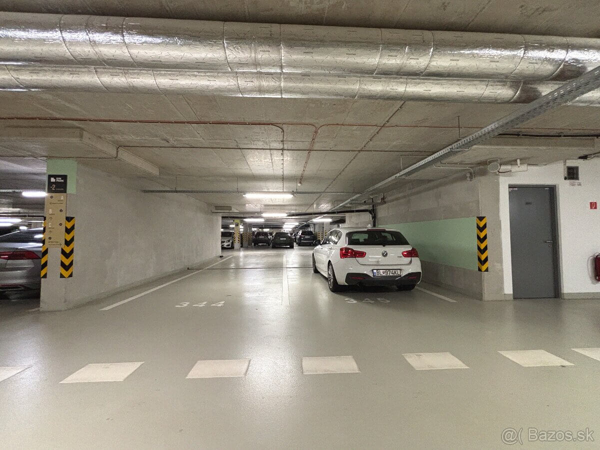Veľké parkovacie státie 24 m² v novostavbe EINPARK – začiatok Petržalky-0