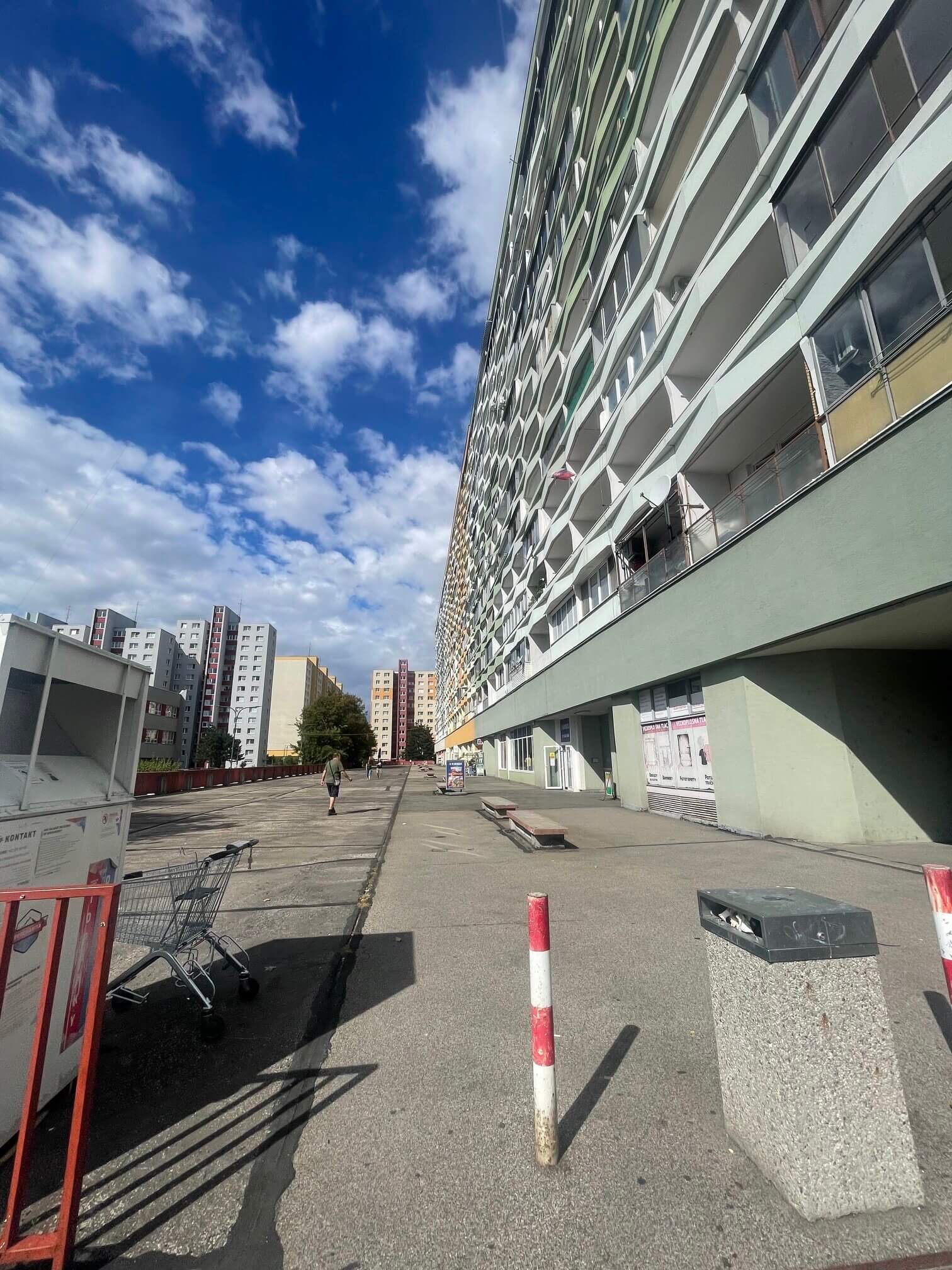 2 Garzónka, úžitková 44m2, 2 balkóny 10,20m2, Mlynarovičová, Pri červenej pošte, Trhovisku, Petržalka, Bratislava-36