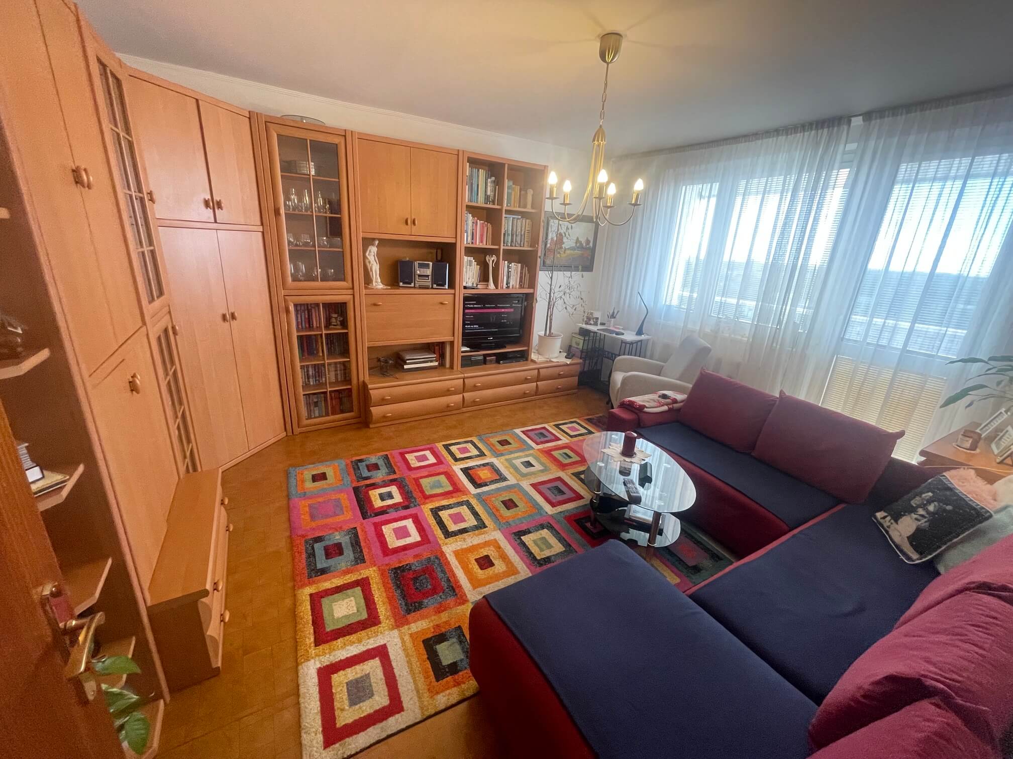 2 Garzónka, úžitková 44m2, 2 balkóny 10,20m2, Mlynarovičová, Pri červenej pošte, Trhovisku, Petržalka, Bratislava-2
