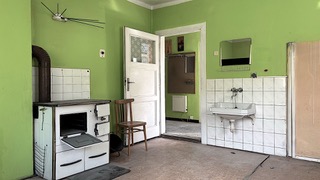 Dvojpodlažný 5 izbový Rodinný dom, úžitková plocha 120m2, pozemok 610m2, Liptovské Revúce-14