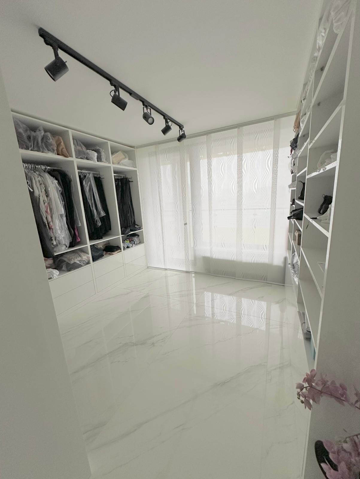 Luxusný Penthouse, 3 izbový, úžitková 117,29m2, garážové státie, loggia, balkón-8